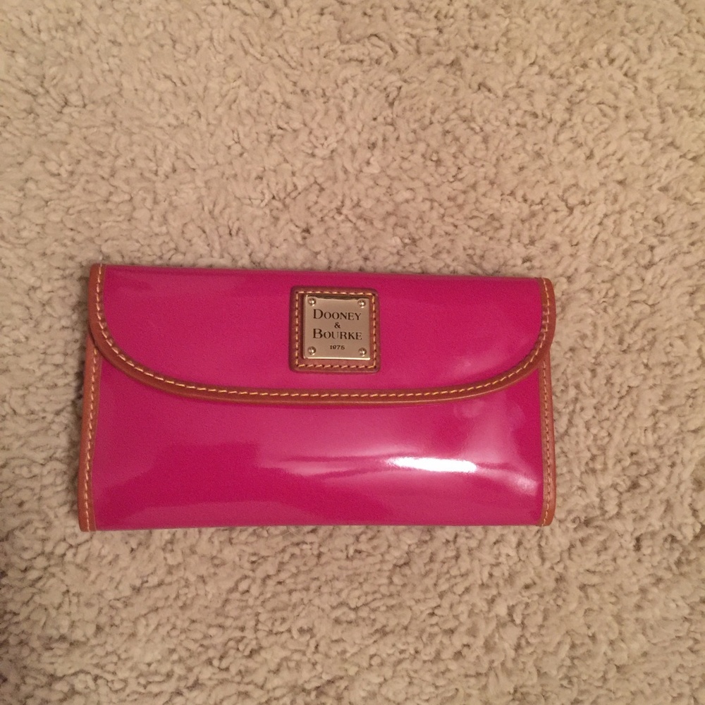 Dooney & Burke wallet